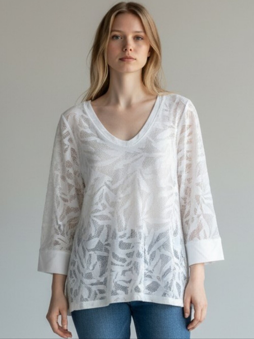 NIC+ZOE Cotton Blend White Leaf-Pattern Lace Top
